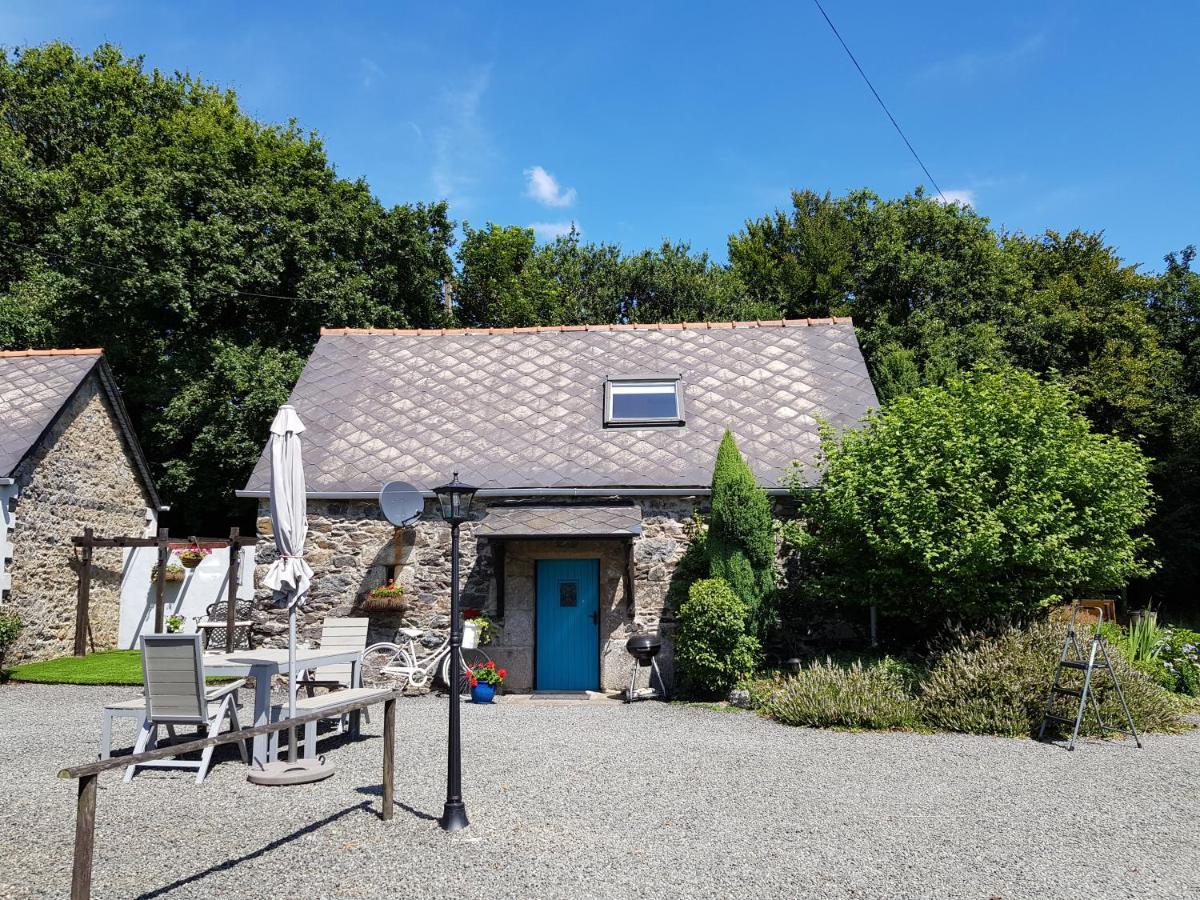 Maroux Vian Country Cottage Callac 外观 照片